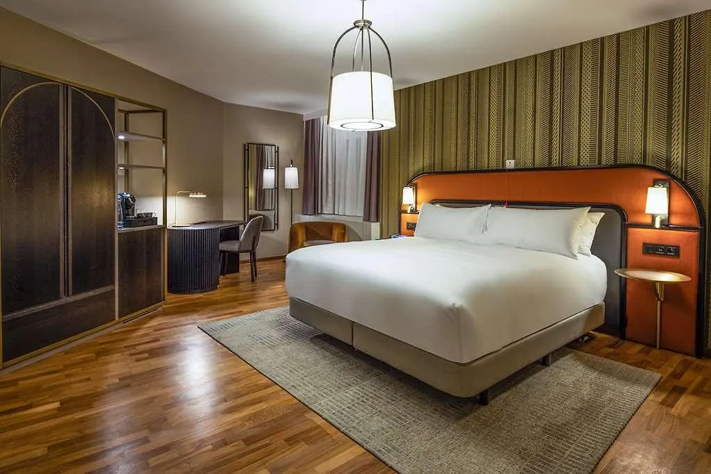 **** فندق Doubletree By Hilton Brussels City Saint-Josse-ten-Noode بلجيكا