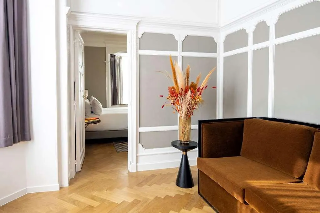 מלון Saint-Josse-ten-Noode Doubletree By Hilton Brussels City