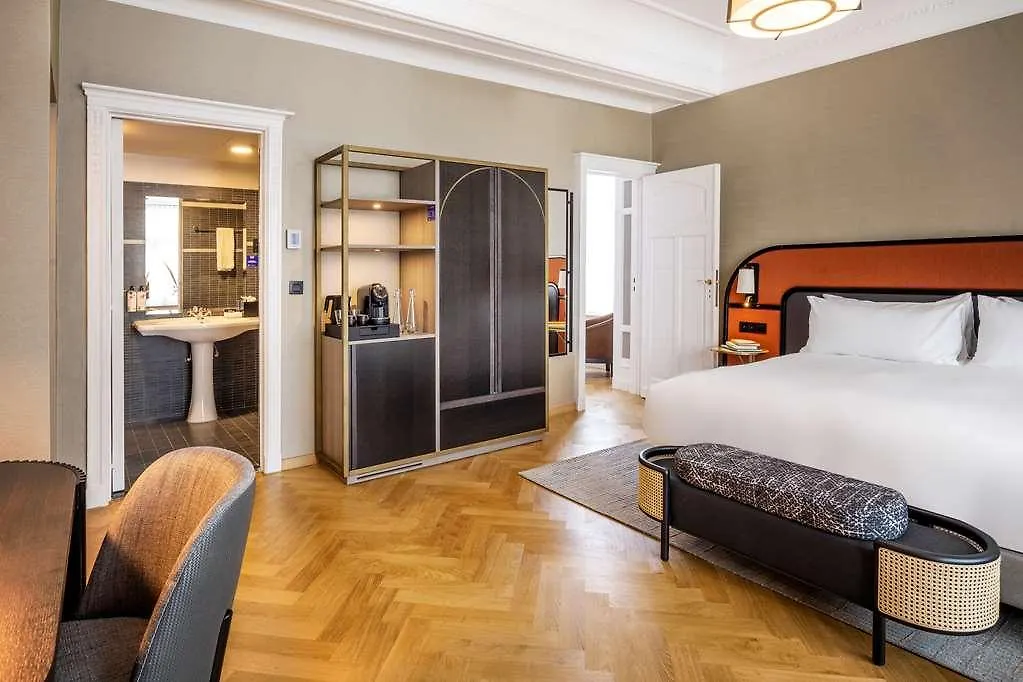 Saint-Josse-ten-Noode Doubletree By Hilton Brussels City בלגיה
